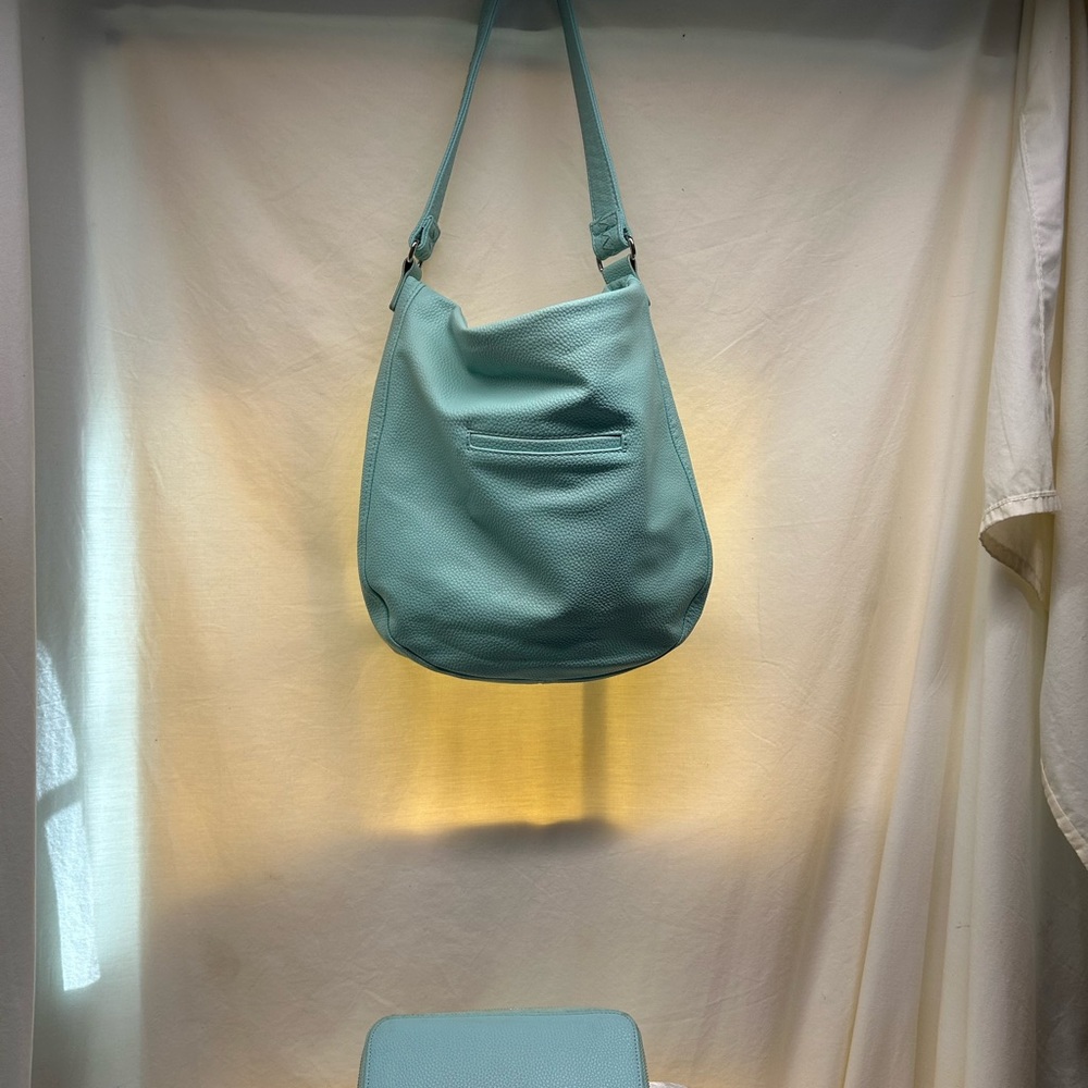 Jewell by Thirty One pebble faux leather bag with matching wallet